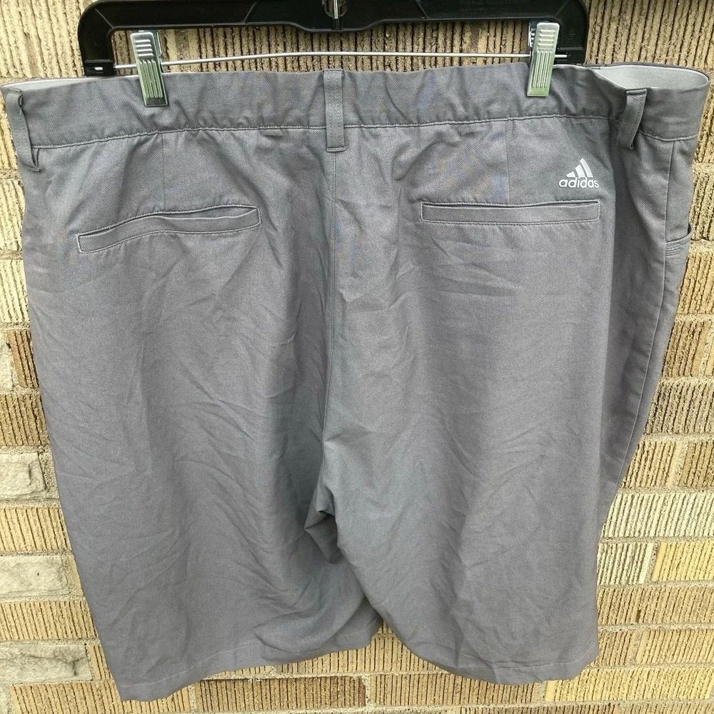 Adidas‎ Ultimate365 Men's 40 Golf Shorts Gray w/ Shirt Grip Waist 10.5